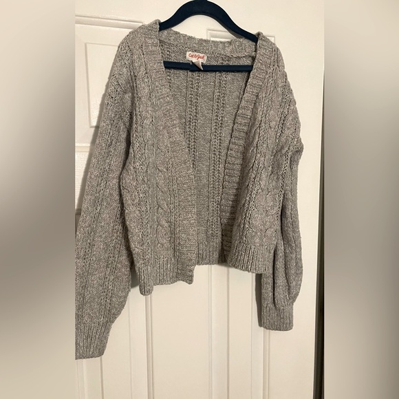 Girls cat and jack gray cardigan with silver shimmer size small (6/7) - Picture 1 of 5